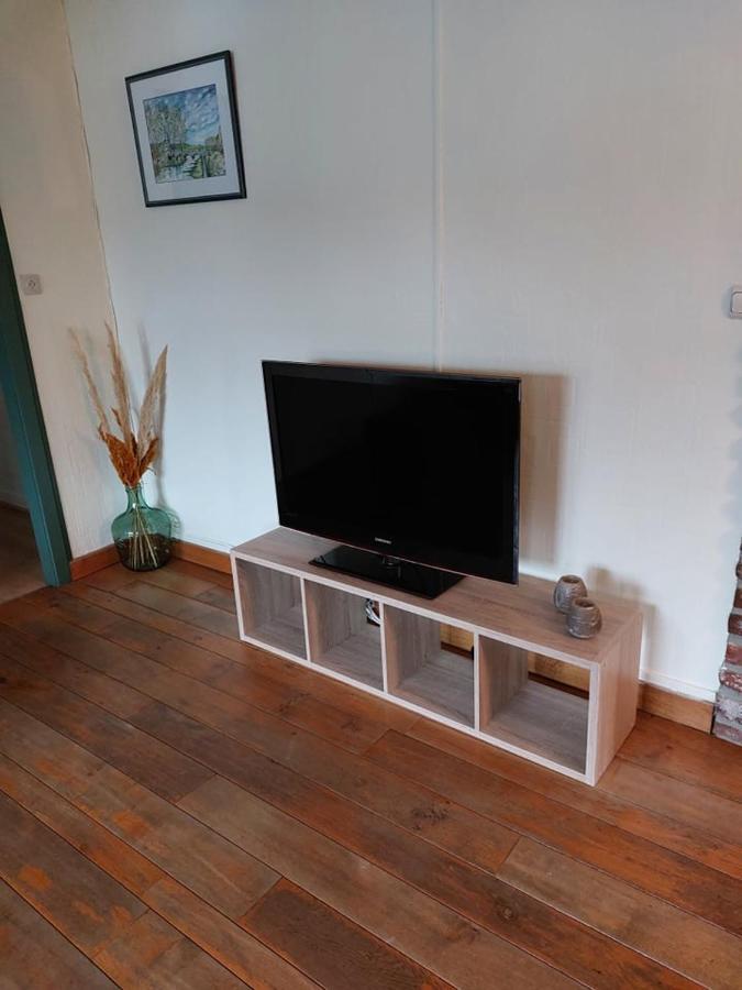 Aux Trois Petits Cochons Apartamento Hotton Exterior foto