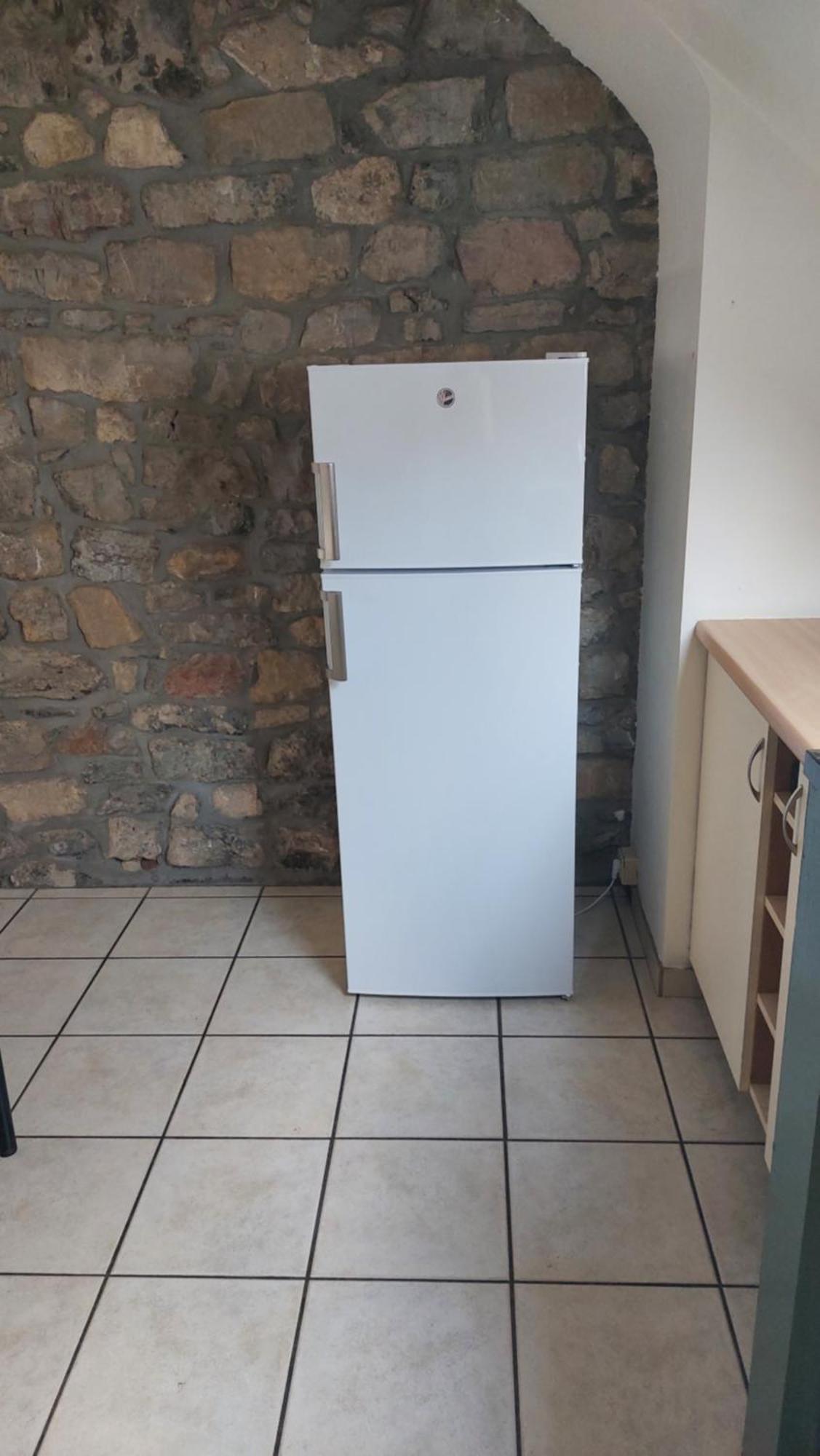 Aux Trois Petits Cochons Apartamento Hotton Exterior foto